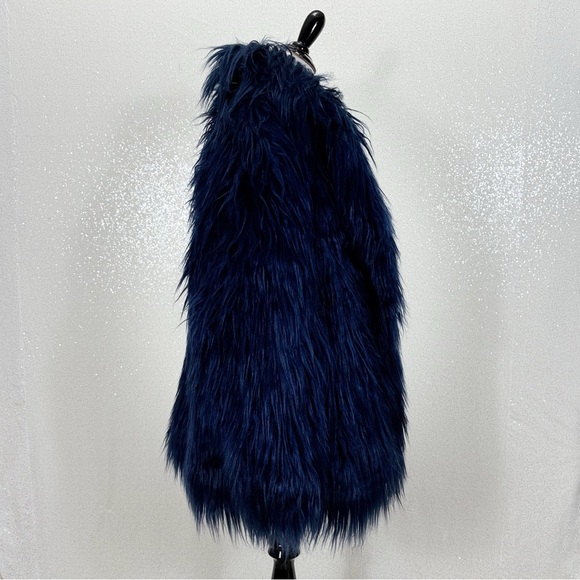 Azalea Wang Breckenridge Blue Faux Fur Coat L NWT Long Shaggy Plush Statement - Picture 8 of 15